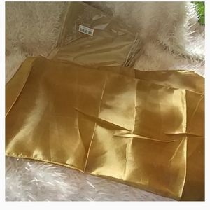 Gold satin table runners